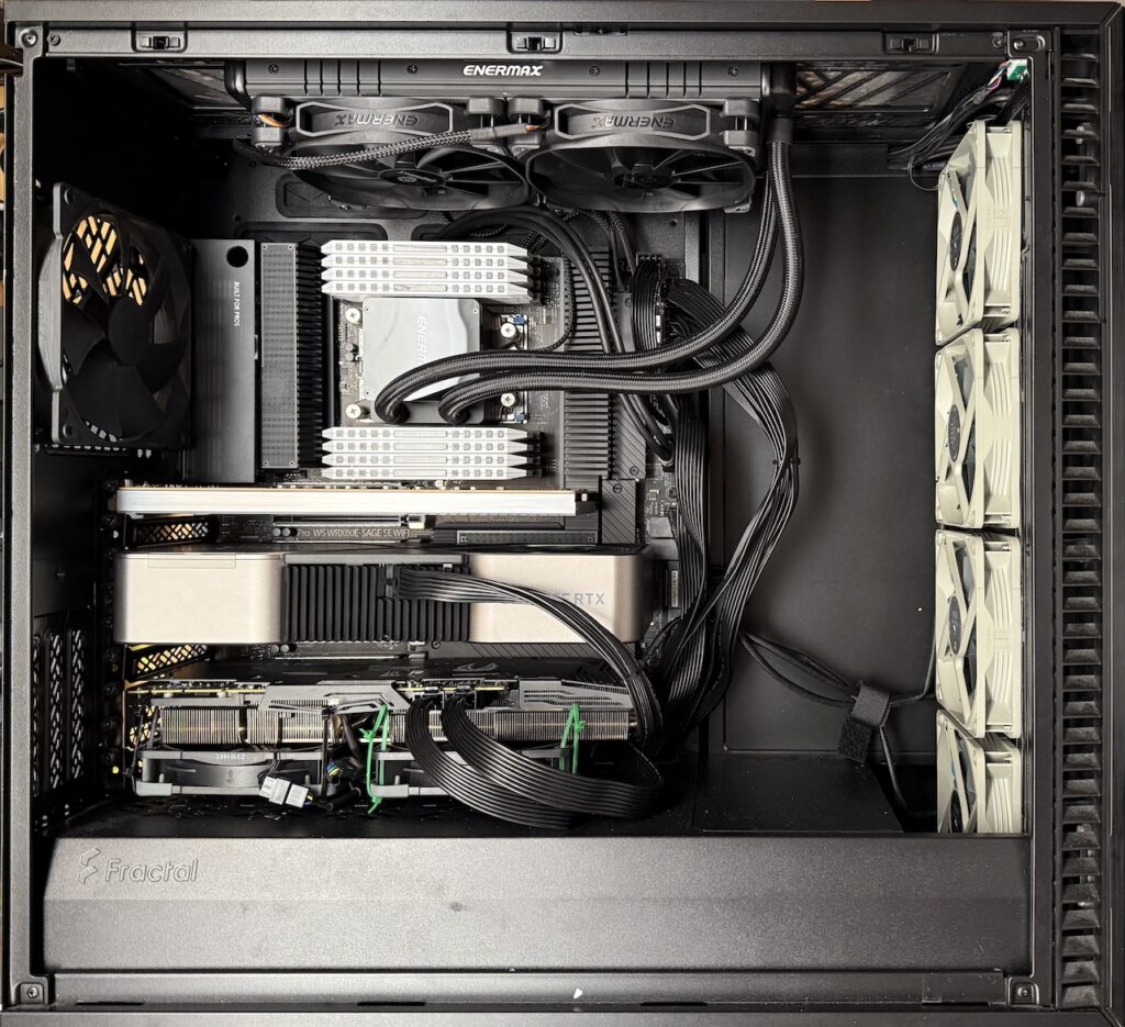 Foto des KI-Server Innenlebens